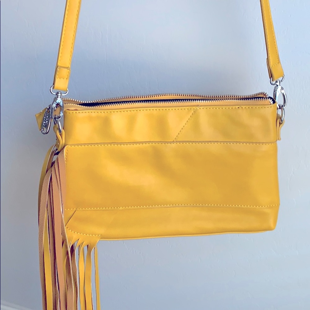 Urban Originals, Yellow boho pursue